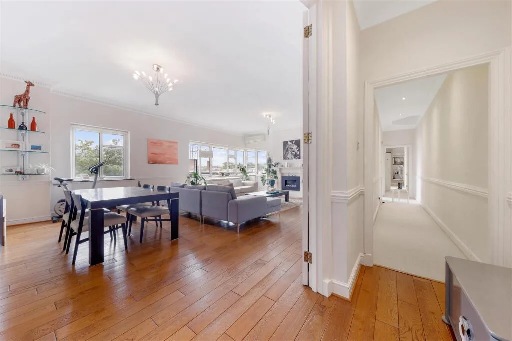 3 bedroom flat for rent