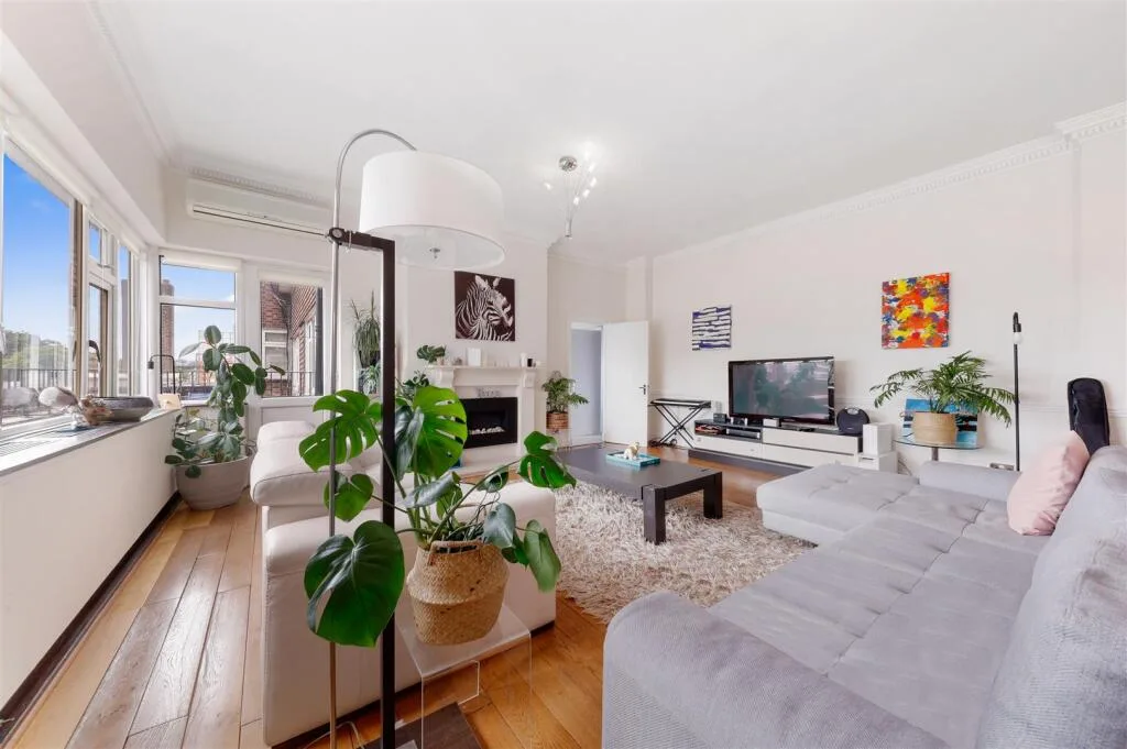3 bedroom flat for rent