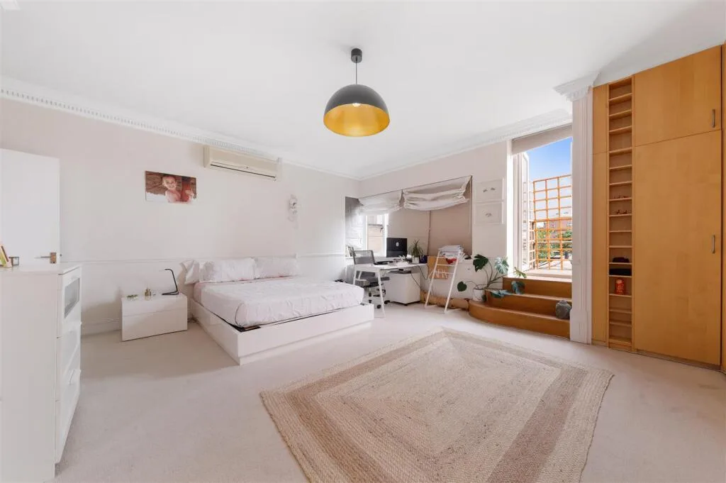3 bedroom flat for rent