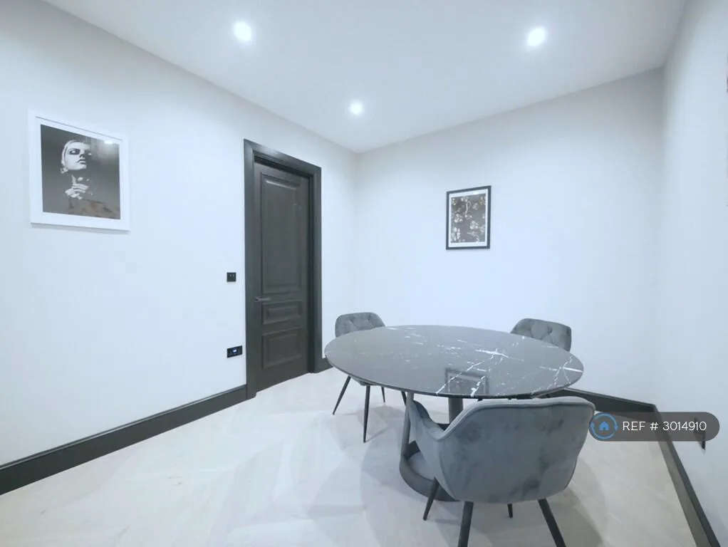 3 bedroom flat for rent