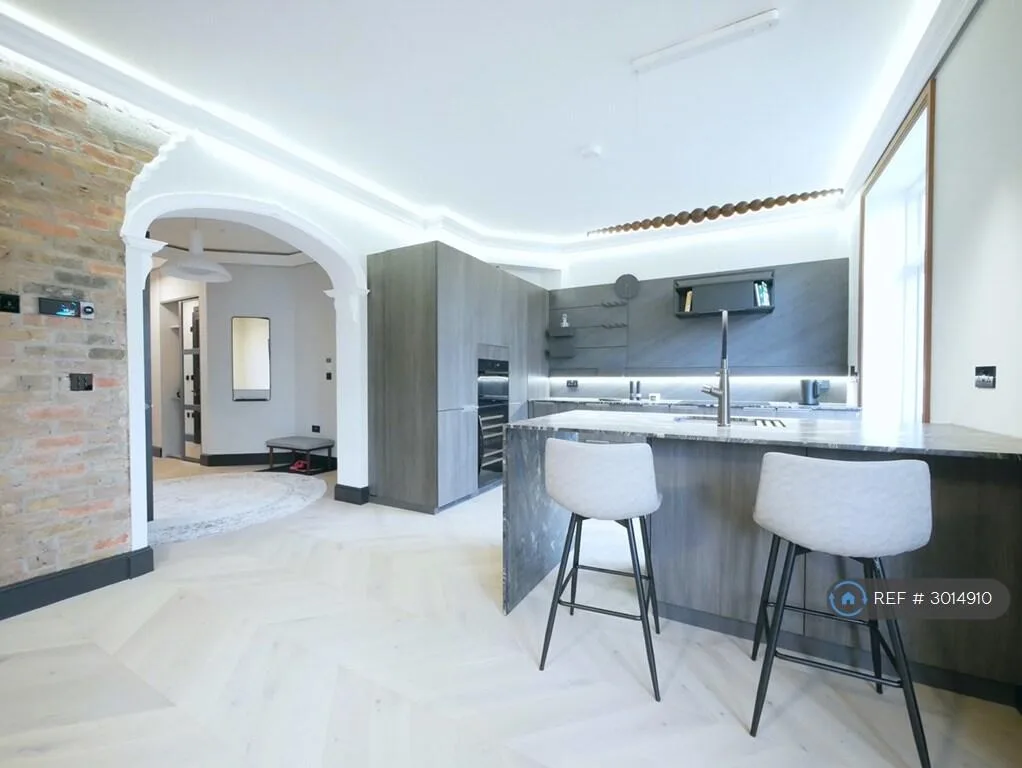 3 bedroom flat for rent