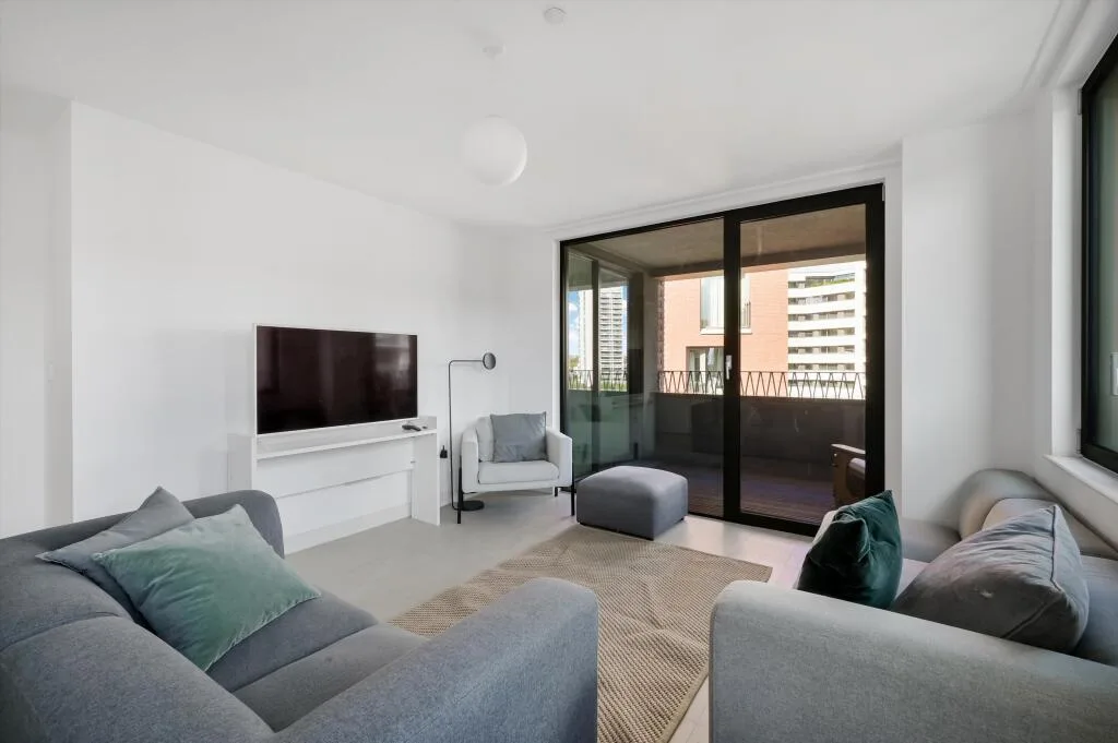 3 bedroom flat for rent