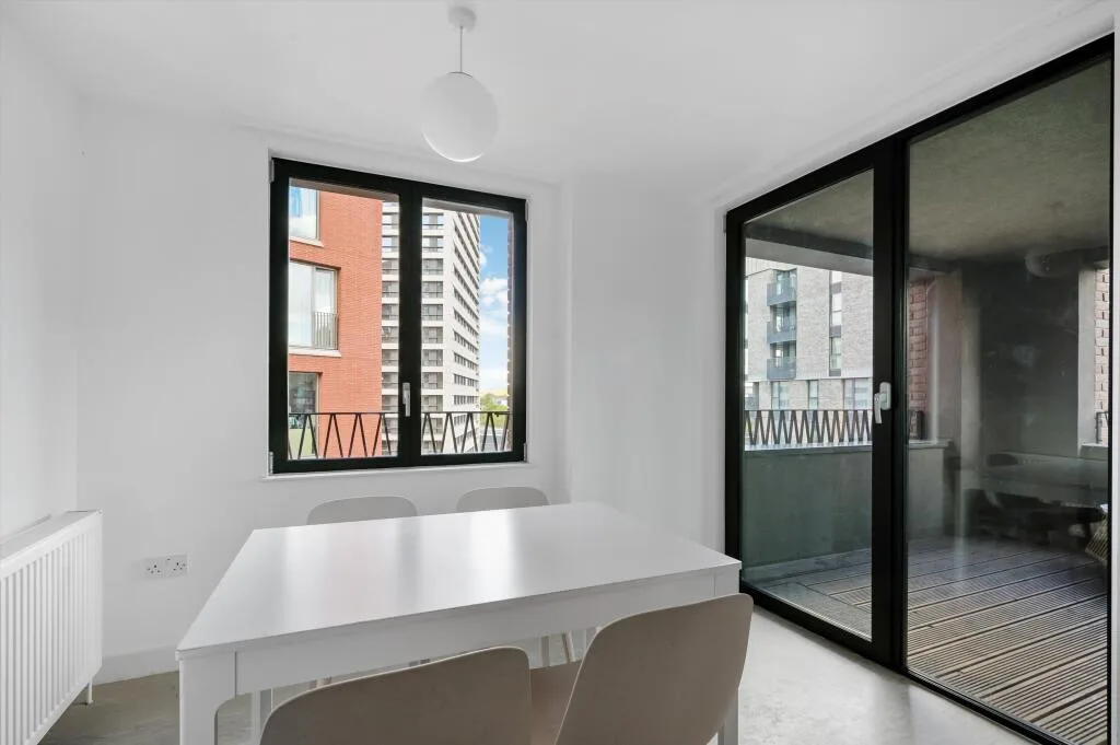 3 bedroom flat for rent