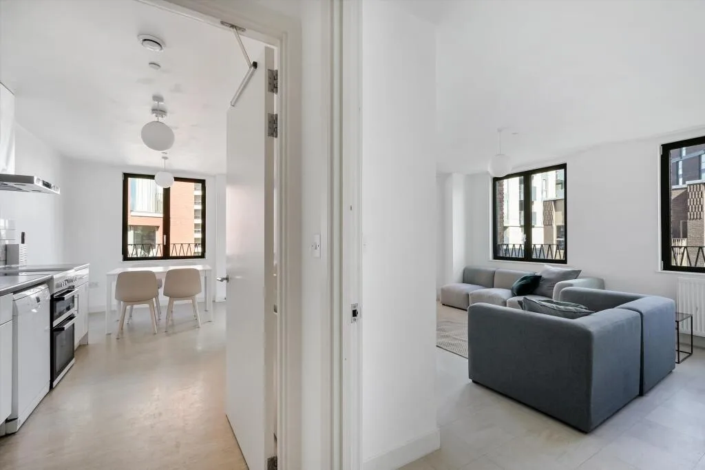 3 bedroom flat for rent