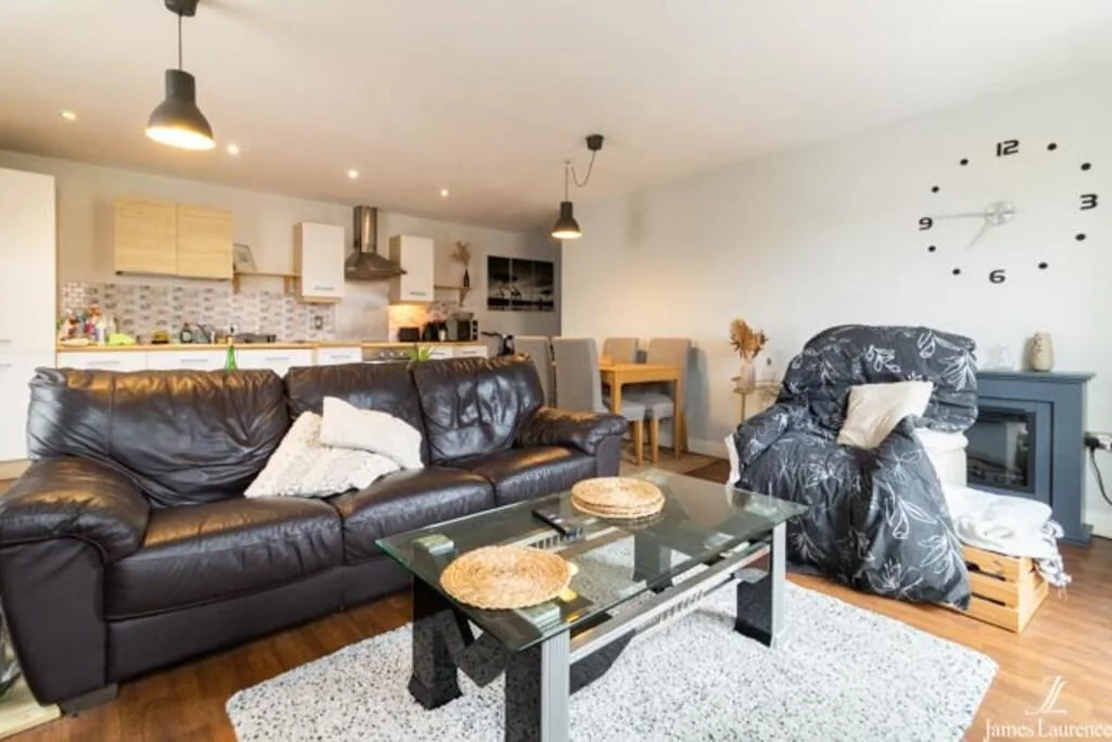 2 bedroom apartment for rent