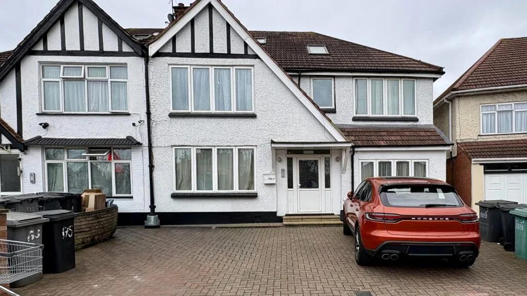 2 bedroom flat for rent