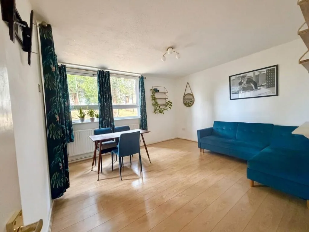 2 bedroom flat for rent