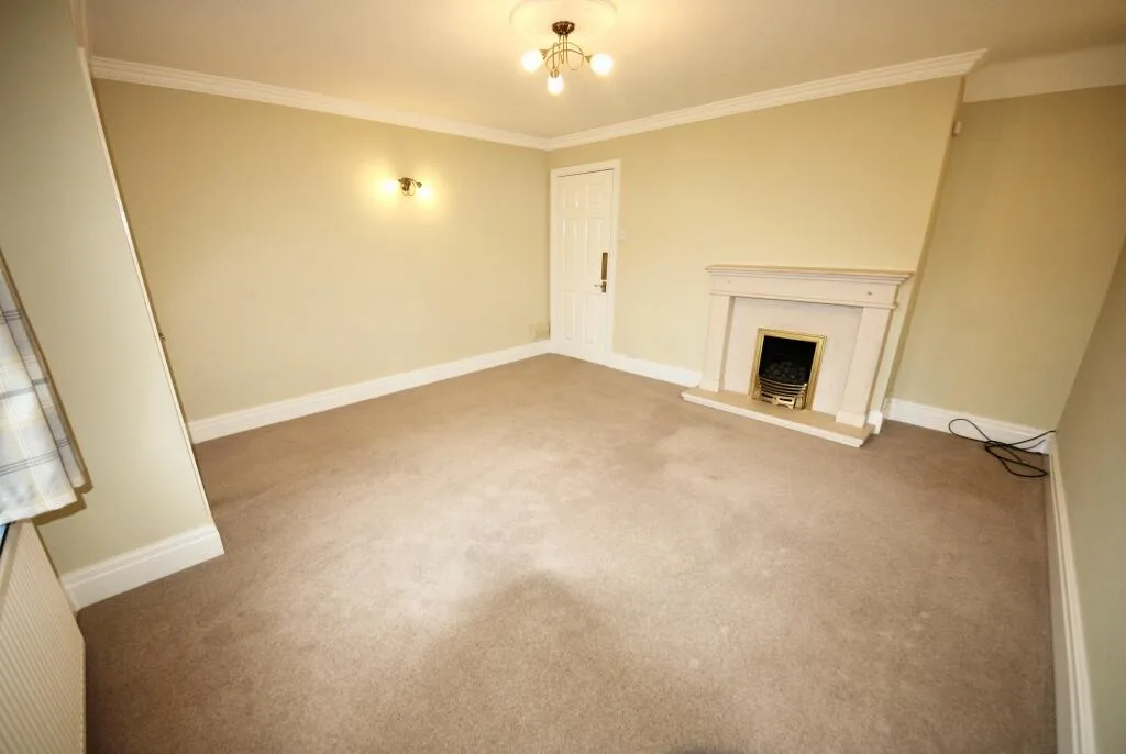 2 bedroom detached house for rent