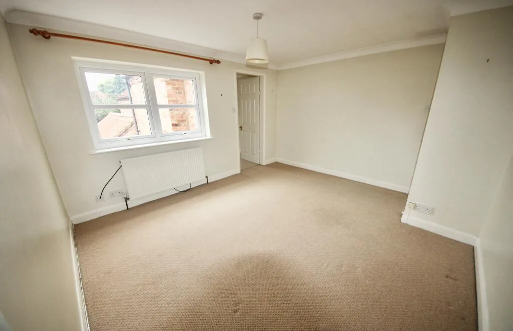 2 bedroom detached house for rent