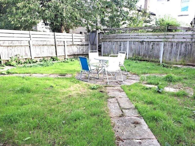 2 bedroom maisonette for rent