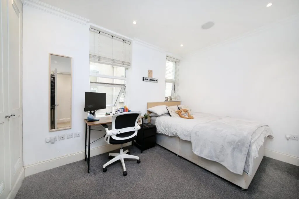3 bedroom flat for rent