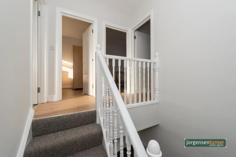 4 bedroom flat for rent