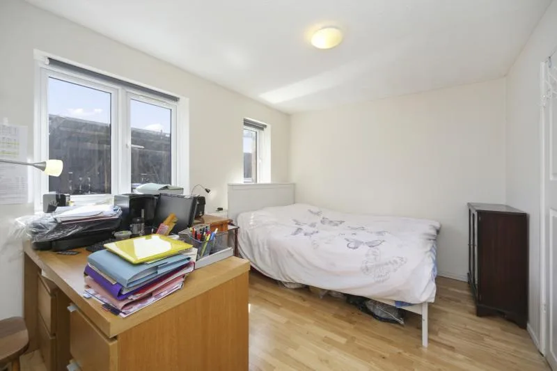 2 bedroom end of terrace house for rent