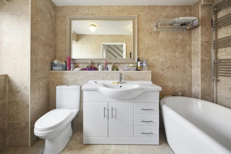 2 bedroom end of terrace house for rent