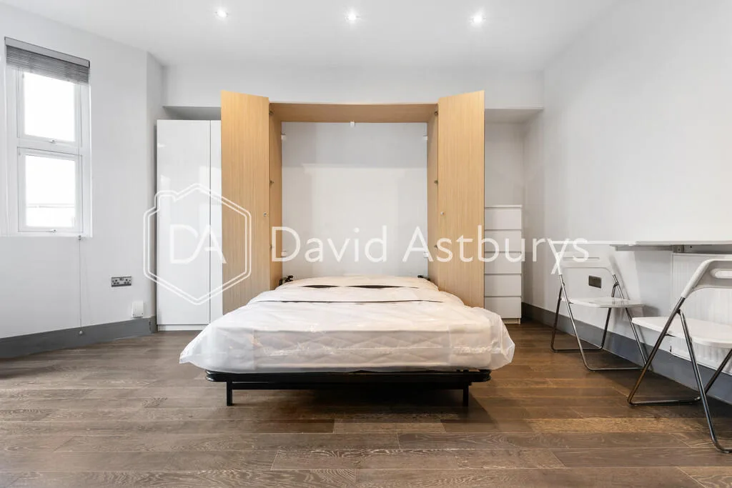 Studio flat for rent
