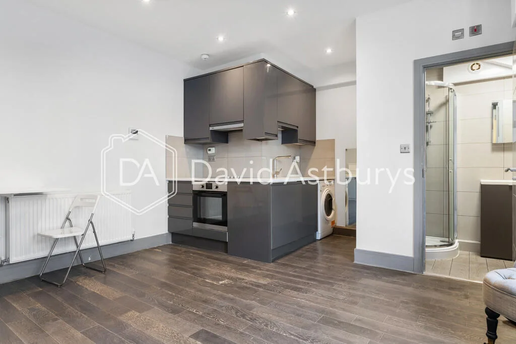 Studio flat for rent