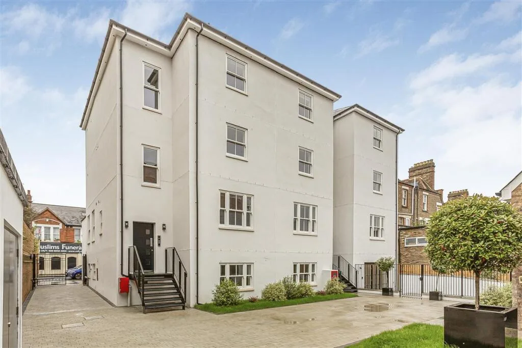 2 bedroom block of apartments for rent