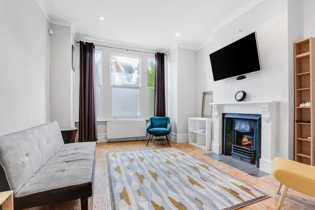 2 bedroom ground floor flat for rent