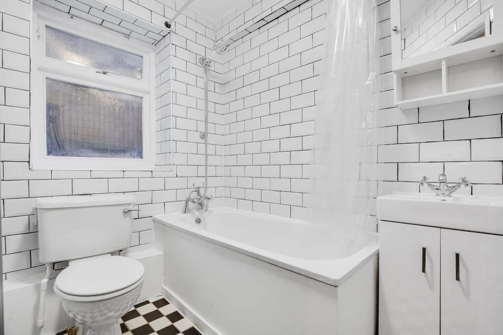 2 bedroom ground floor flat for rent