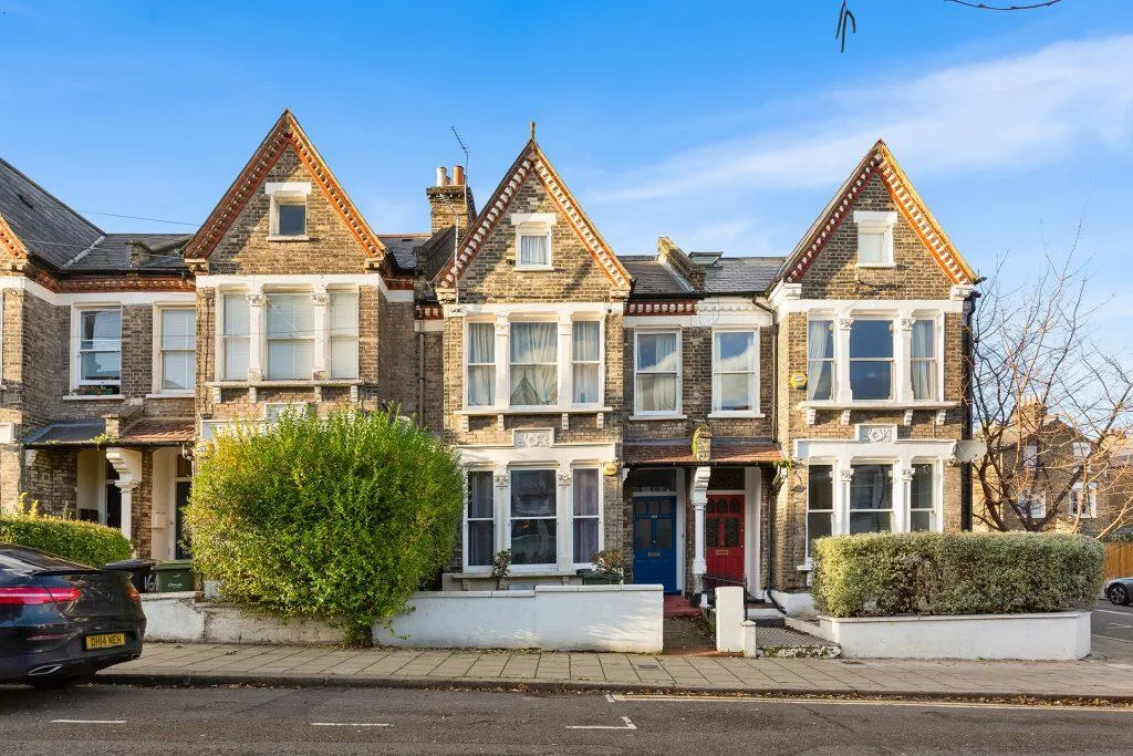 2 bedroom ground floor flat for rent