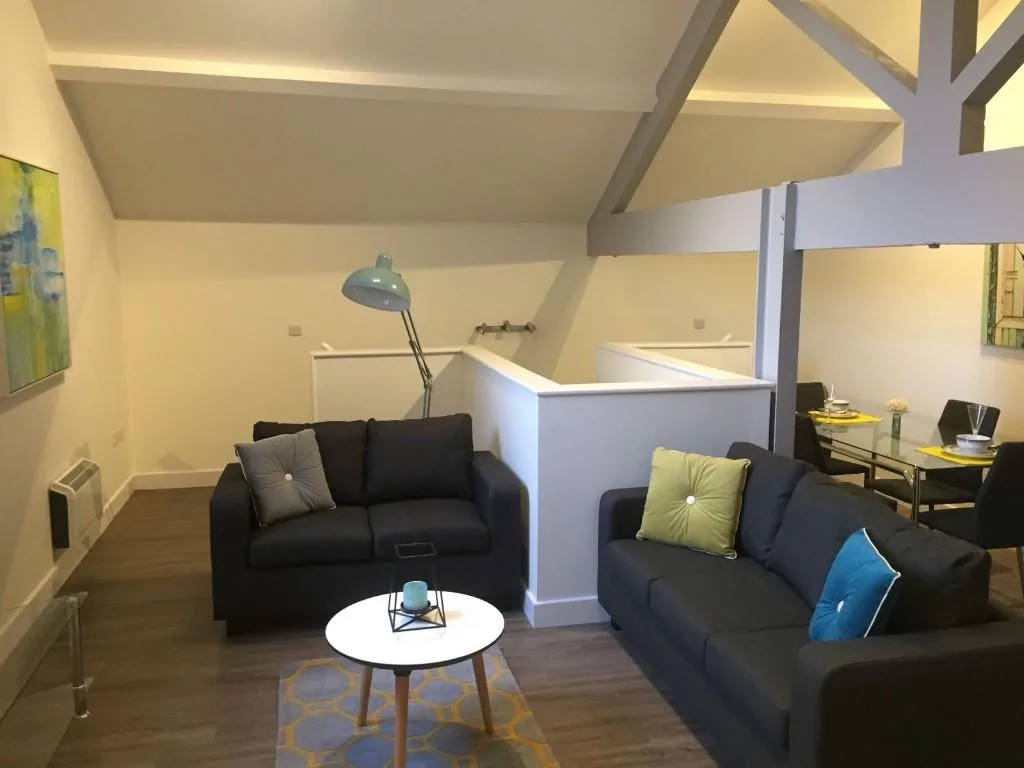 2 bedroom duplex for rent