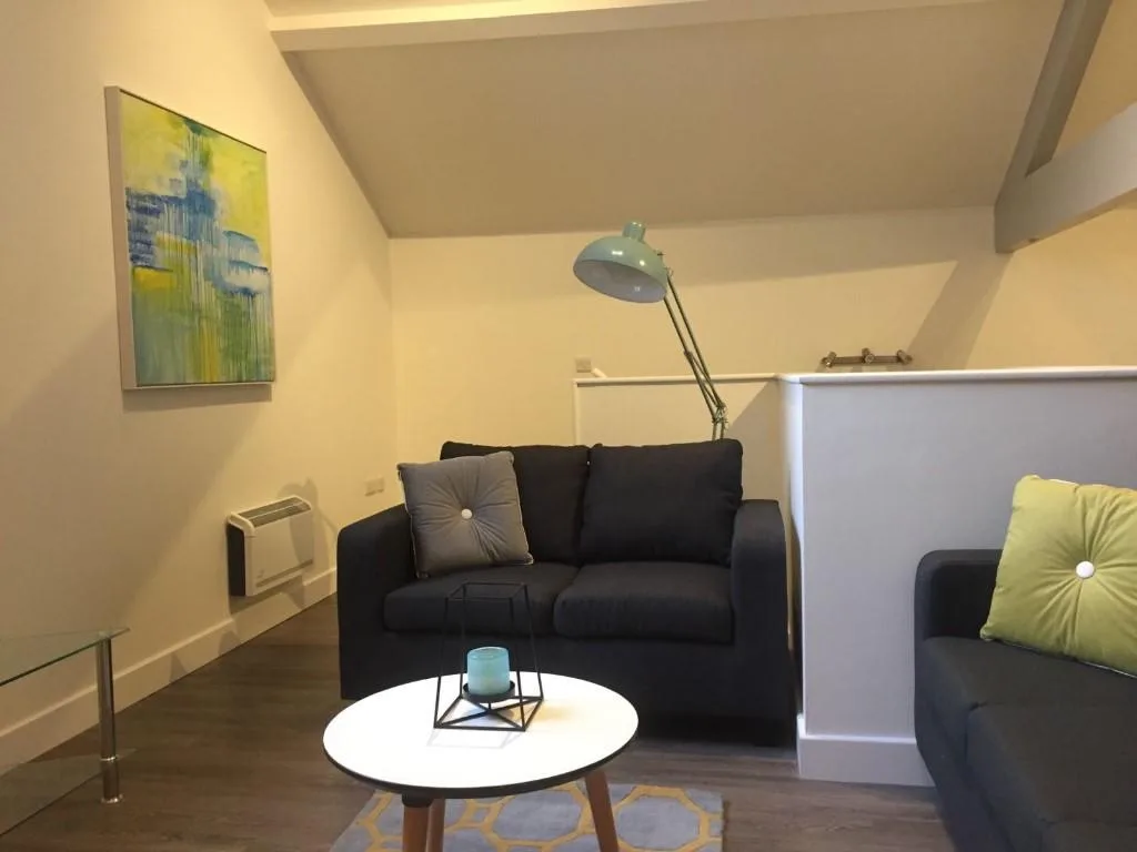 2 bedroom duplex for rent