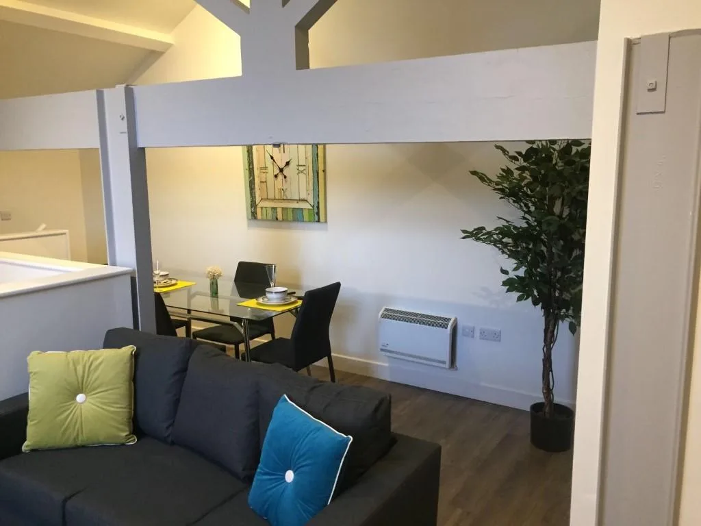 2 bedroom duplex for rent