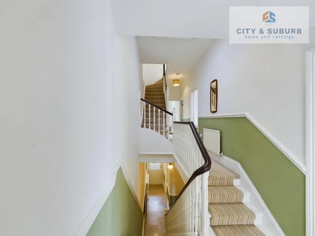 4 bedroom terraced house for rent