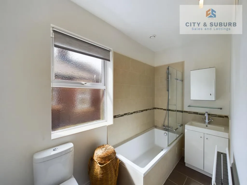 4 bedroom terraced house for rent
