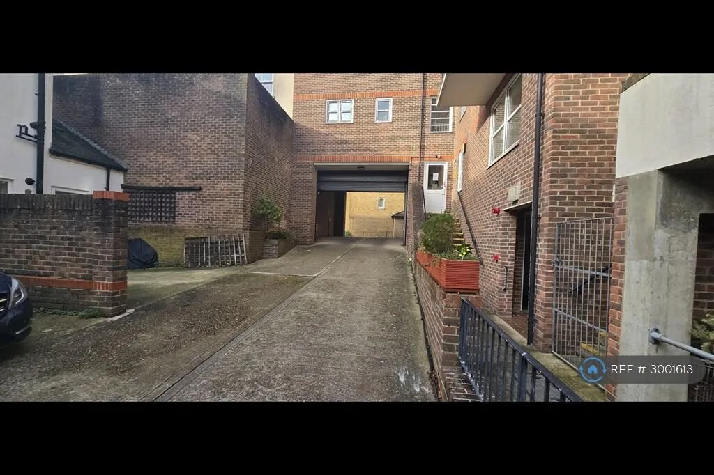 2 bedroom terraced house for rent