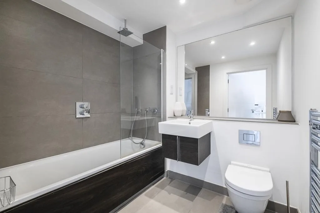 1 bedroom maisonette for rent