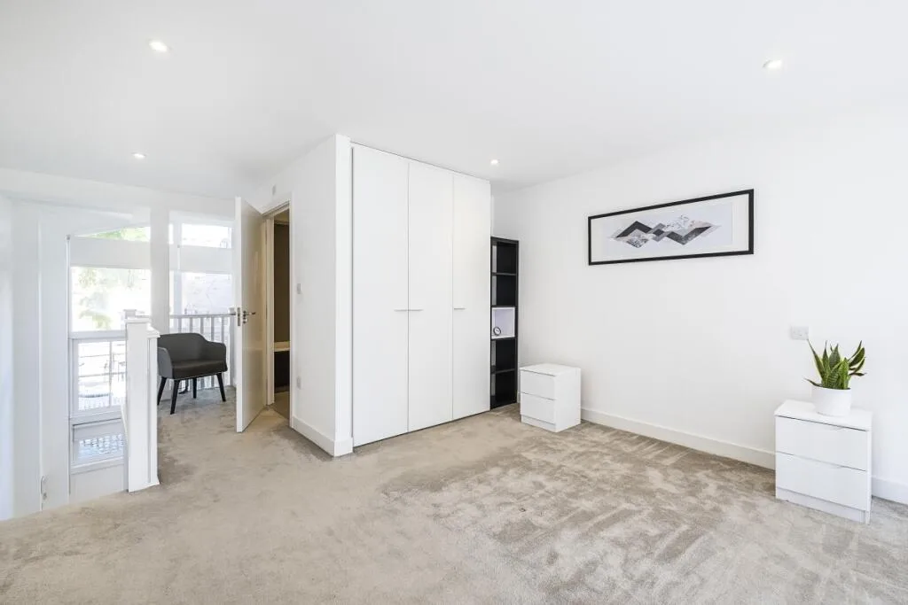 1 bedroom maisonette for rent