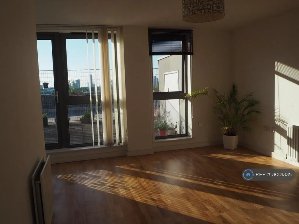 2 bedroom maisonette for rent