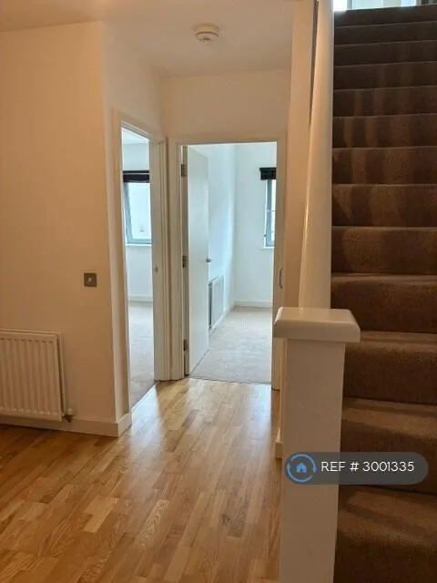 2 bedroom maisonette for rent
