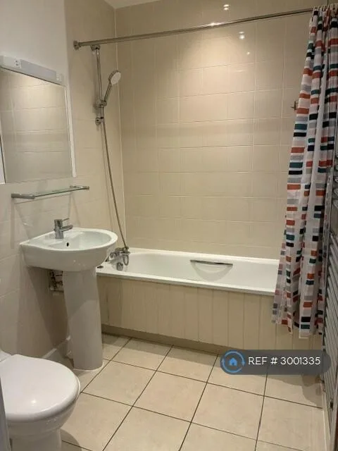 2 bedroom maisonette for rent