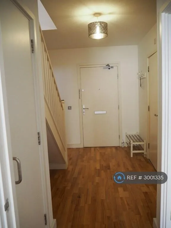 2 bedroom maisonette for rent