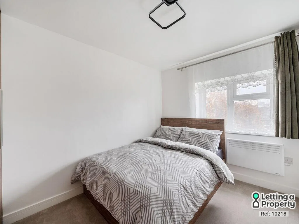 2 bedroom maisonette for rent