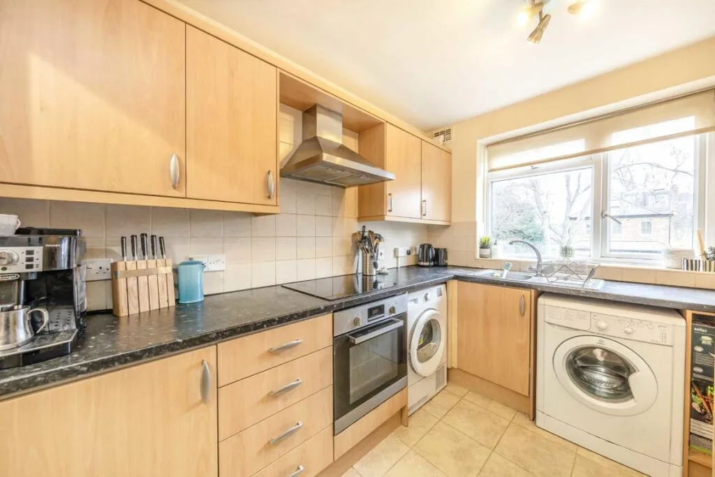 3 bedroom flat for rent