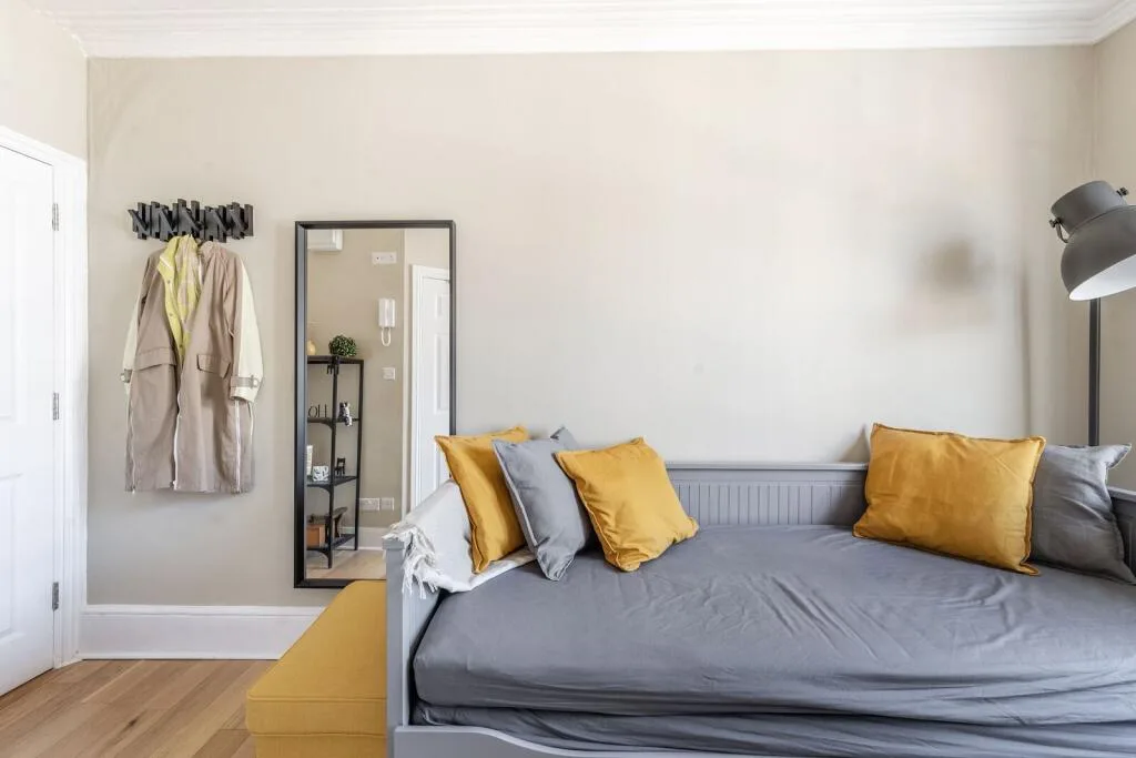 Studio flat for rent