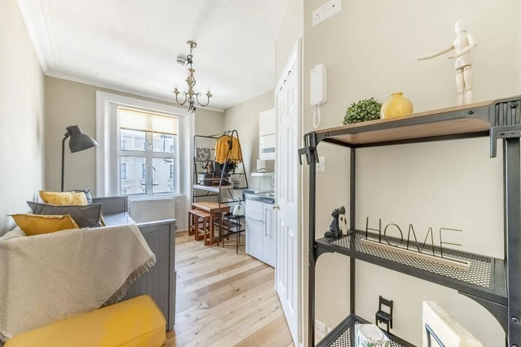 Studio flat for rent