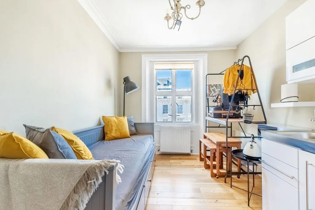 Studio flat for rent