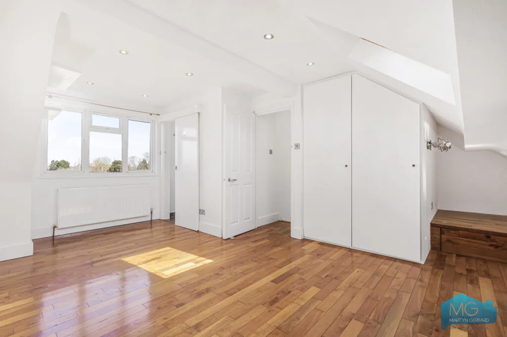 2 bedroom maisonette for rent