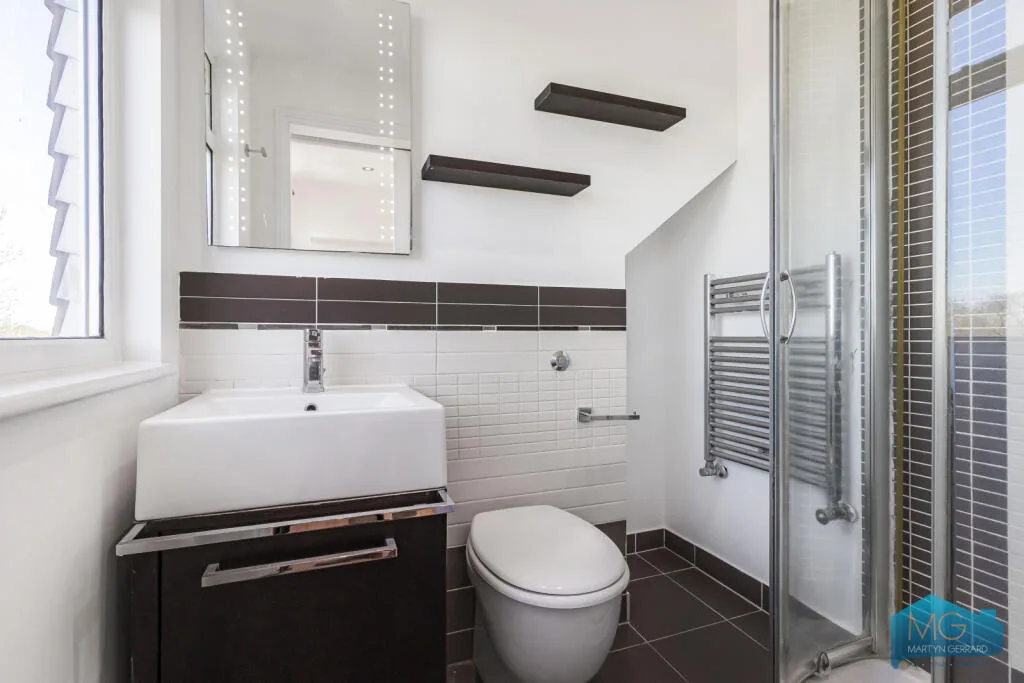 2 bedroom maisonette for rent