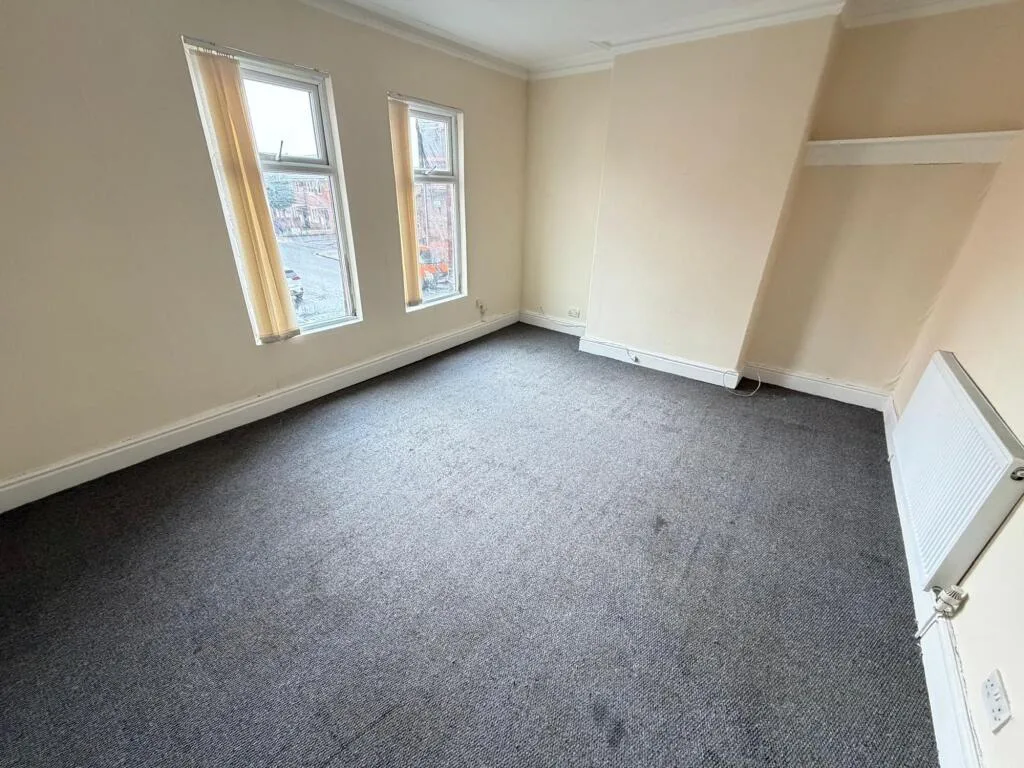 3 bedroom end of terrace house for rent