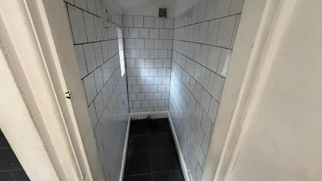 3 bedroom end of terrace house for rent