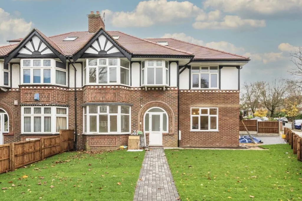 2 bedroom flat for rent