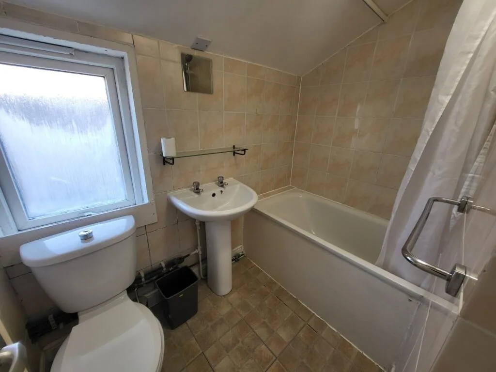 2 bedroom house for rent
