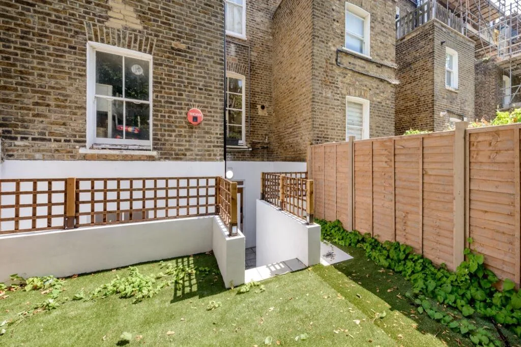 2 bedroom terraced house for rent