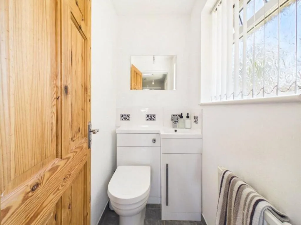 4 bedroom maisonette for rent