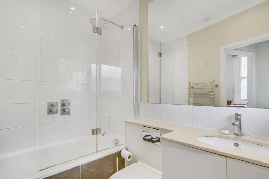 1 bedroom maisonette for rent